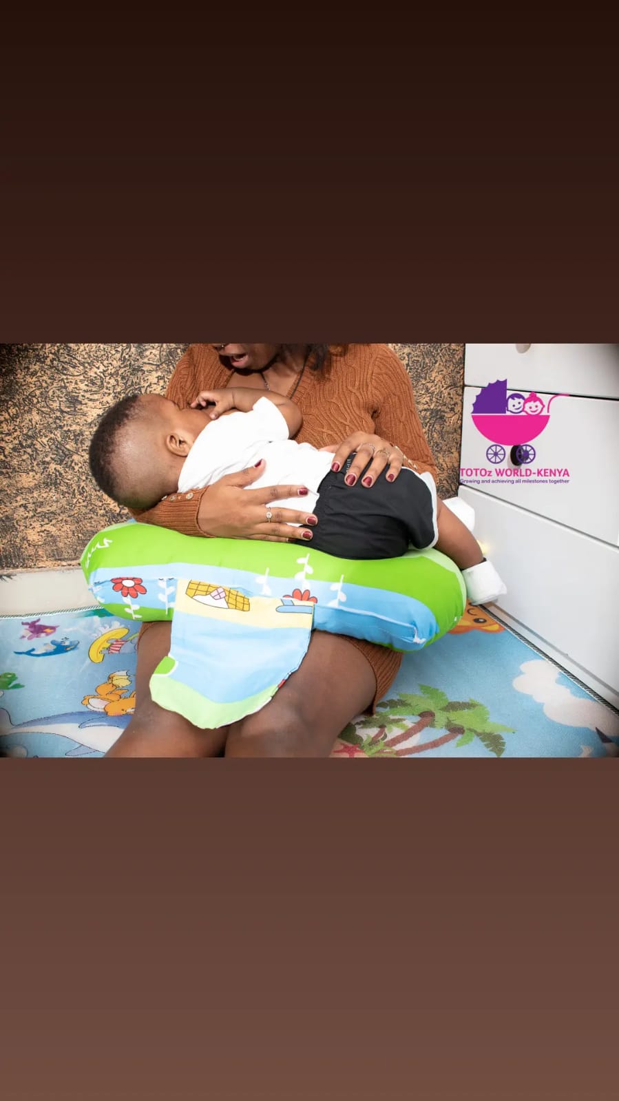 Nursing pillow TOTOz World Kenya